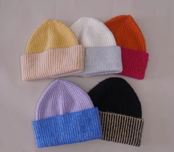Mixed Yarn Knitted Hat